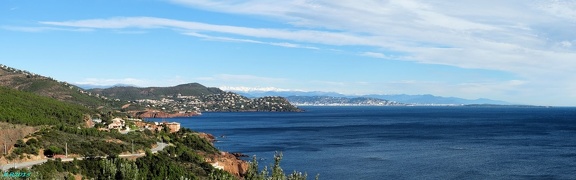 DSC00180 stitch [1600x502]